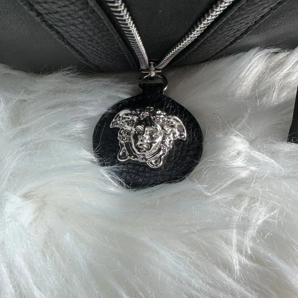 ❌SOLD❌ NWT Authentic Versace Repeat Large Hobo Bag - Picture 9 of 15